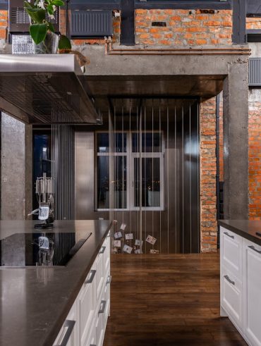 Le béton ciré est une solution moderne pour le sol de votre cuisine